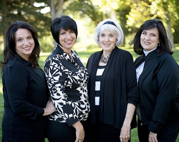 Family Portrait Photography: Essential Do s and Don ts for Timeless Shots