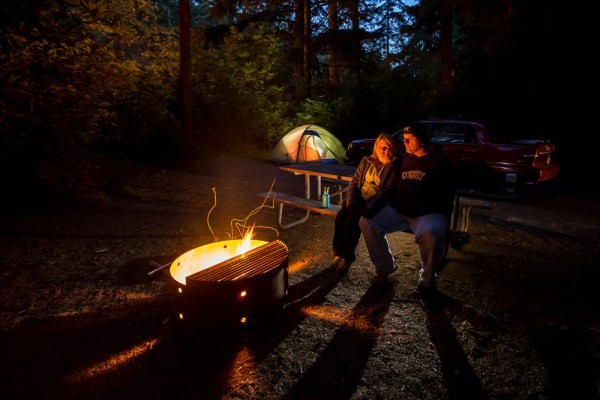 5 Expert Tips for Capturing Stunning Campfire Photos