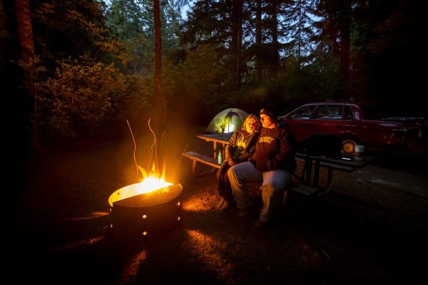 5 Expert Tips for Capturing Stunning Campfire Photos
