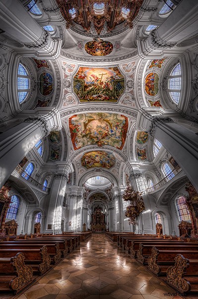 Master HDR Vertorama Photography: Create Stunning, Mind-Bending Images