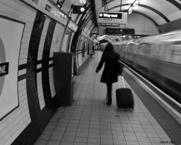 4 Proven Techniques to Capture Dynamic Motion in Urban Photography