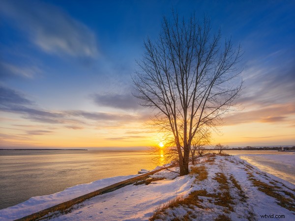 Master Long Exposure Photography Without a Tripod: Pro Techniques for Travel Shooters