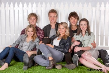 Master Group Posing: Pro Techniques for Stunning Portrait Photography