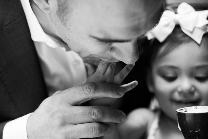 8 Expert Tips for Photographing Men: Lighting, Posing & Pro Results