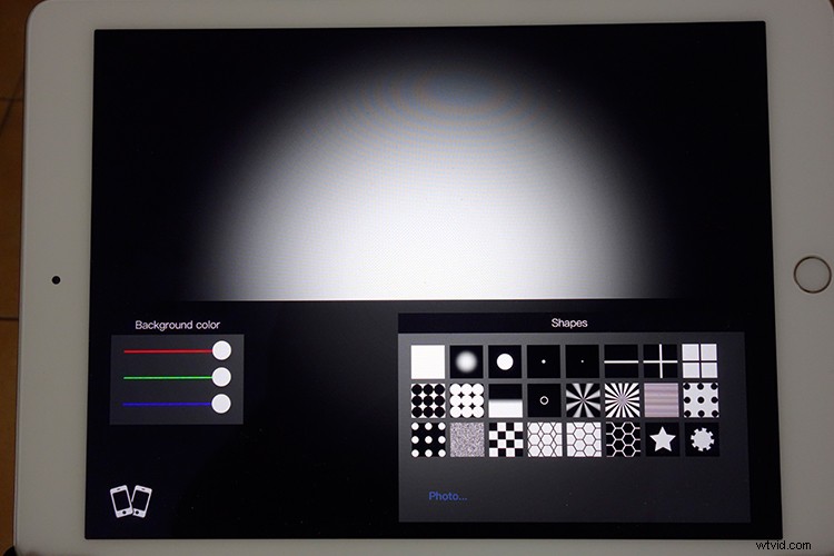 Transform Your iPad into a Pro Softbox or Custom Background: Photography Guide