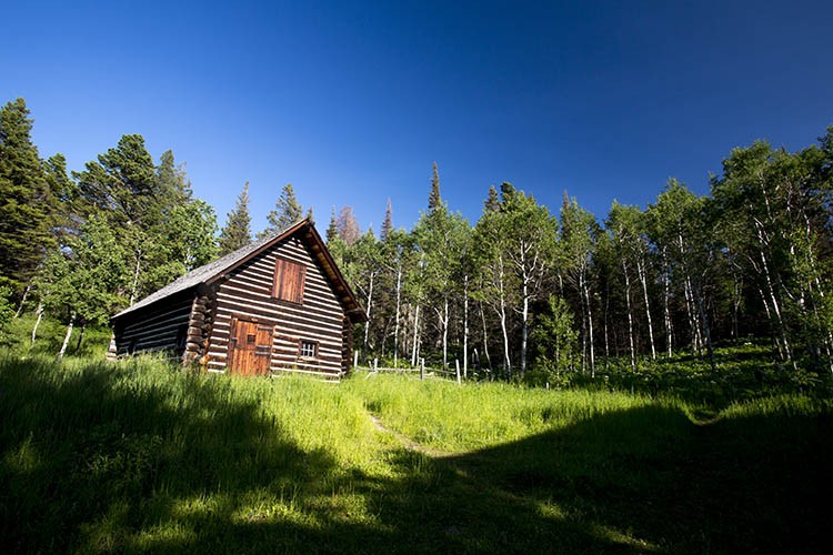 Circular Polarizers vs. Graduated ND Filters: Ultimate Guide for Landscape Photography