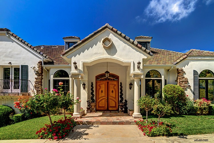 Mastering Natural Light: Pro Tips for Stunning Real Estate Photography