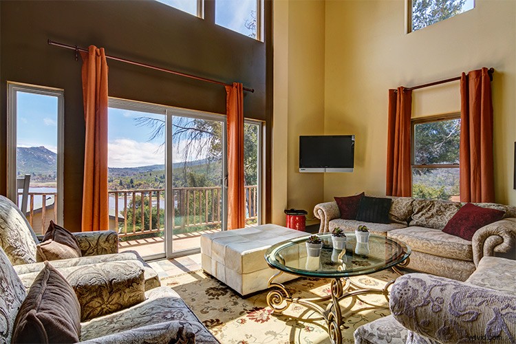 Mastering Natural Light: Pro Tips for Stunning Real Estate Photography