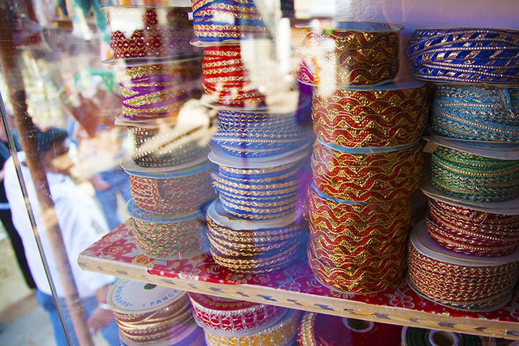 6 Key Considerations for Choosing Color vs. Black & White Photography