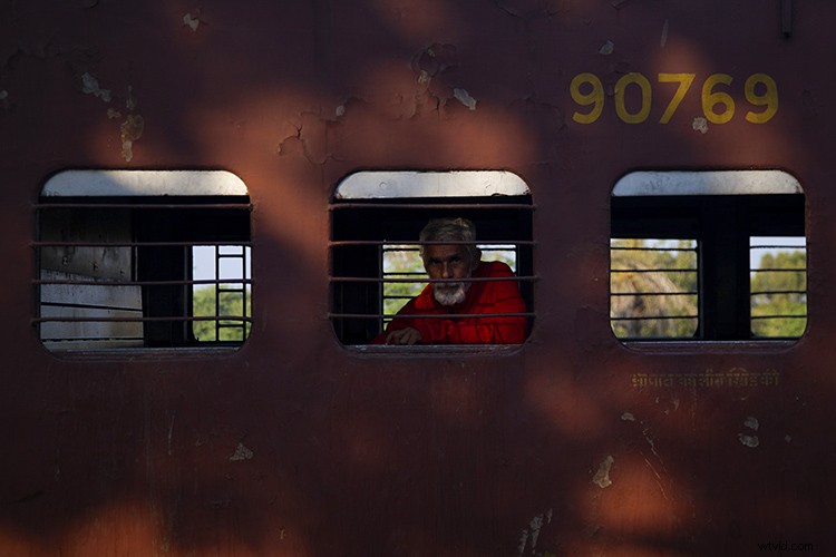 6 Key Considerations for Choosing Color vs. Black & White Photography