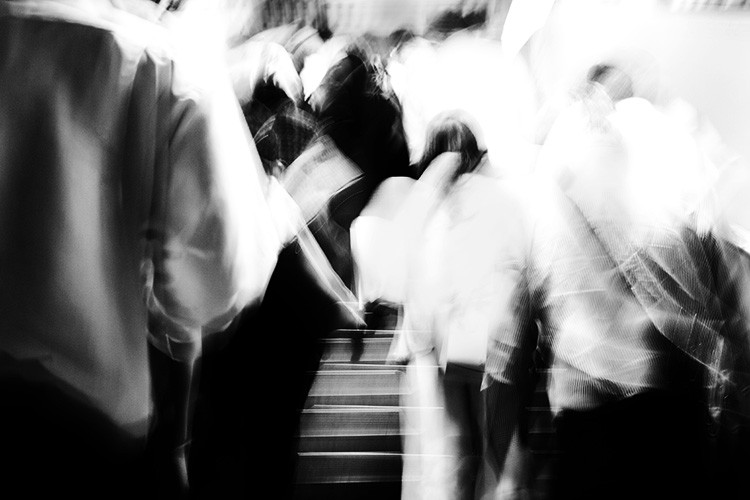 6 Key Considerations for Choosing Color vs. Black & White Photography