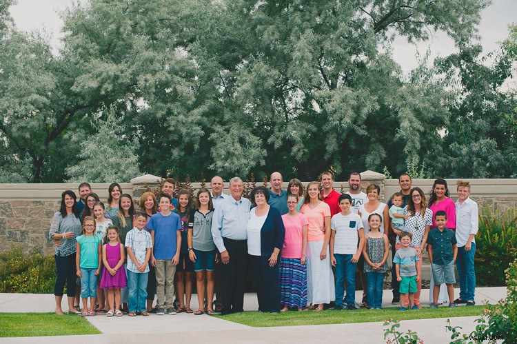 Expert Tips for Stress-Free Extended Family Portrait Sessions