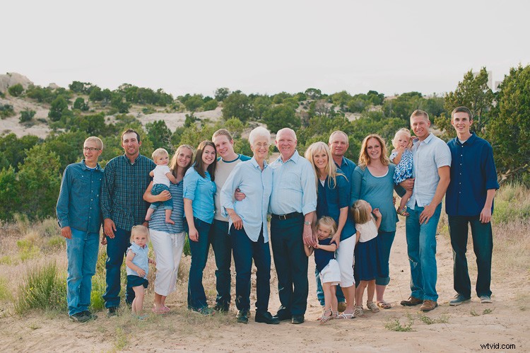 Expert Tips for Stress-Free Extended Family Portrait Sessions
