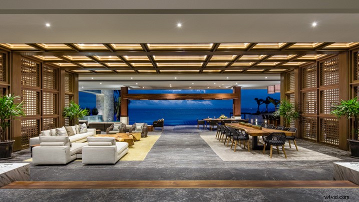 Master Stunning Architecture Photography: Light Painting Techniques Revealed