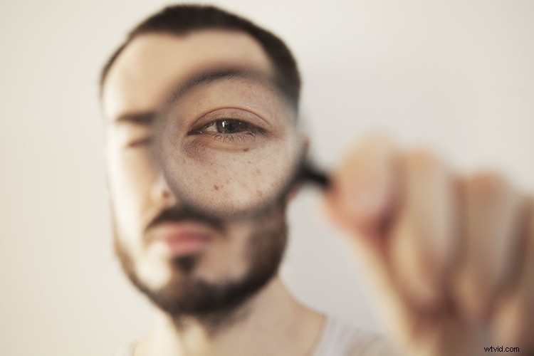 Create Stunning Artistic Photos with a Magnifying Glass: Pro Techniques Revealed