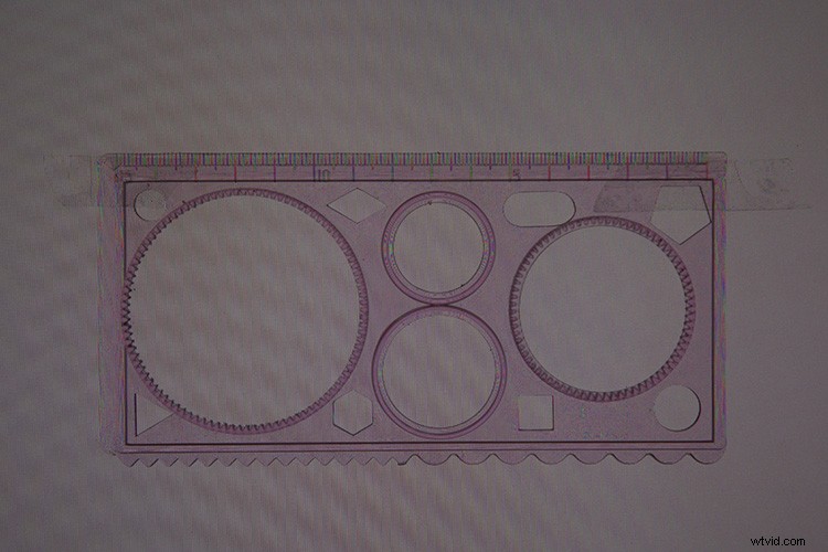 Create Vibrant, Colorful Photos of Everyday Plastic Objects with a Polarizing Filter