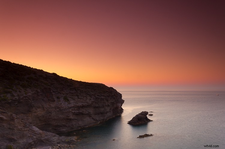 5 Reasons Your Sunrise & Sunset Photos Fall Flat (And How to Fix Them)