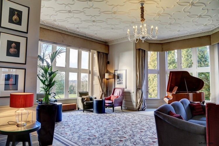 Expert Tips for Capturing Stunning Real Estate Interiors