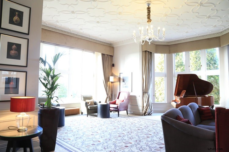 Expert Tips for Capturing Stunning Real Estate Interiors