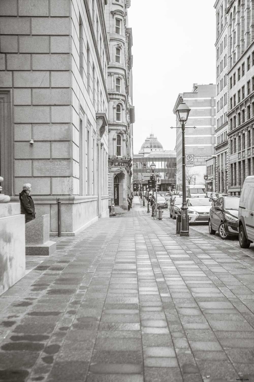 Master Low Graphic Style: Transform Your Photography Composition