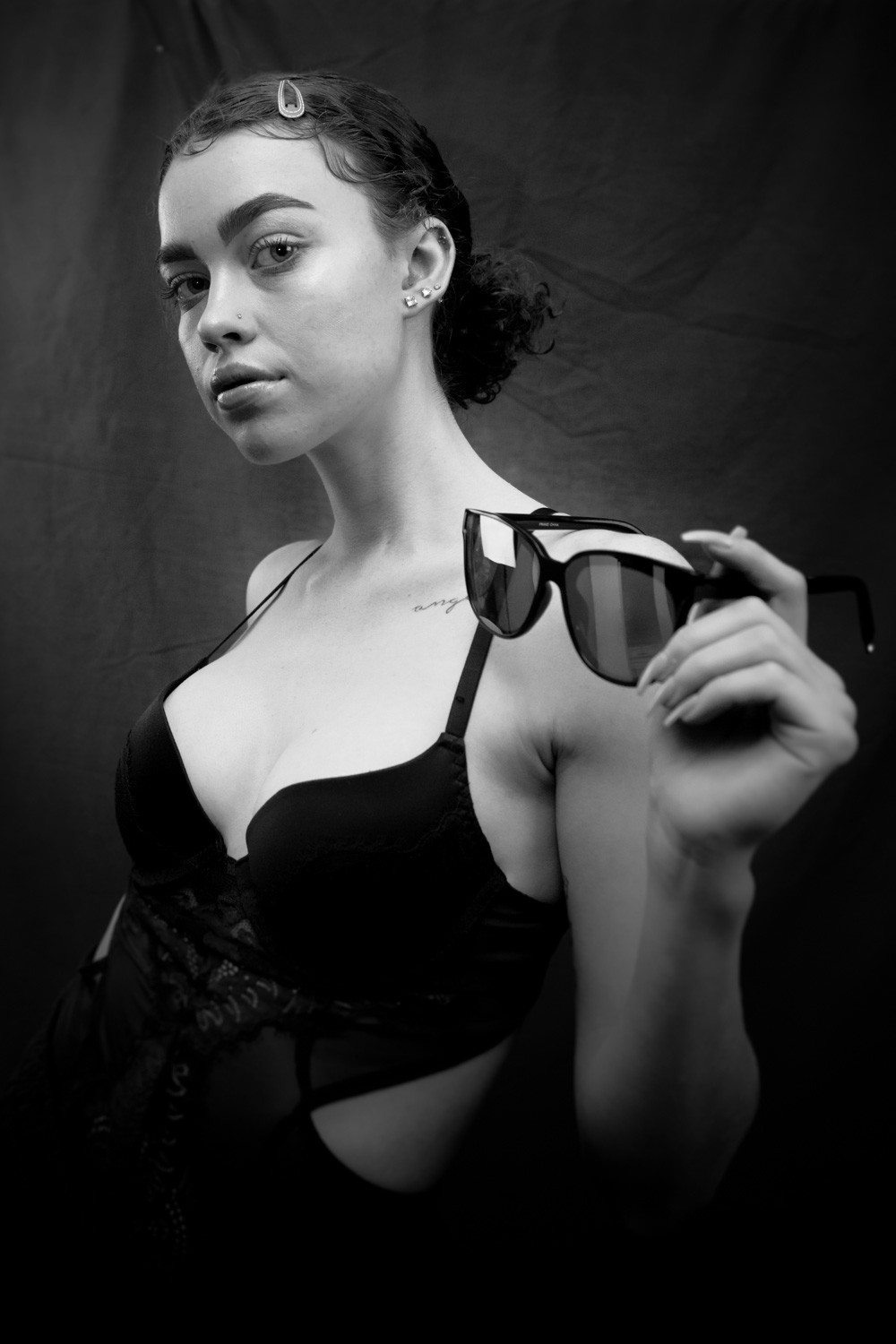 Master Low Graphic Style: Transform Your Photography Composition