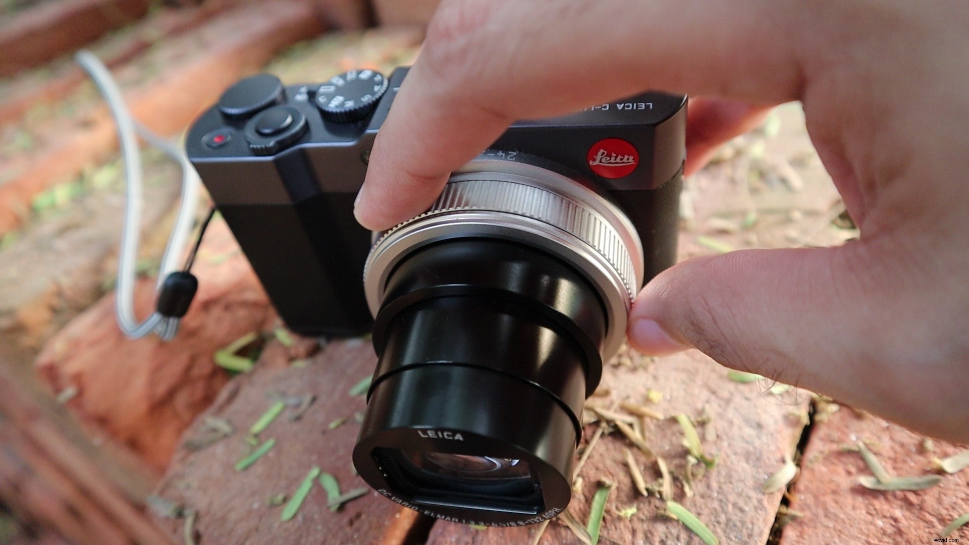 Leica C-Lux Review: Versatile Compact Camera with 20MP Sensor & 15x Zoom