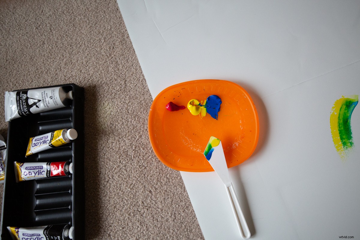 3 Easy DIY Photo Booth Backgrounds for Stunning Portraits at Home