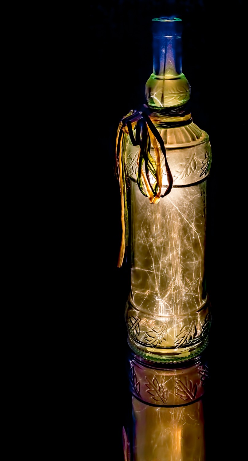 Master Sparkler Photography: Pro Tips to Add Dazzling Sparkle to Your Photos