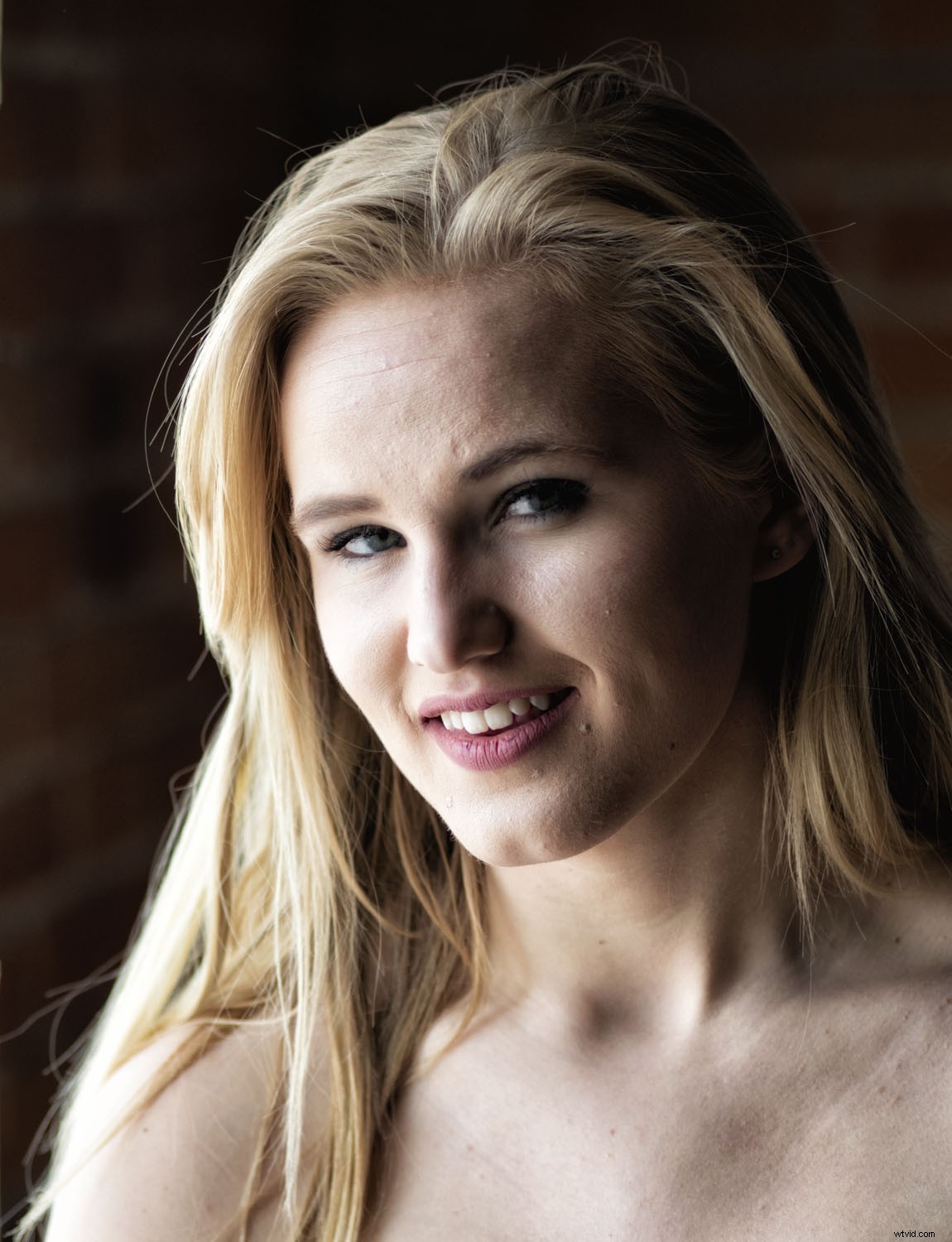 Master Makeup Application for Photographers: Essentials Part 2