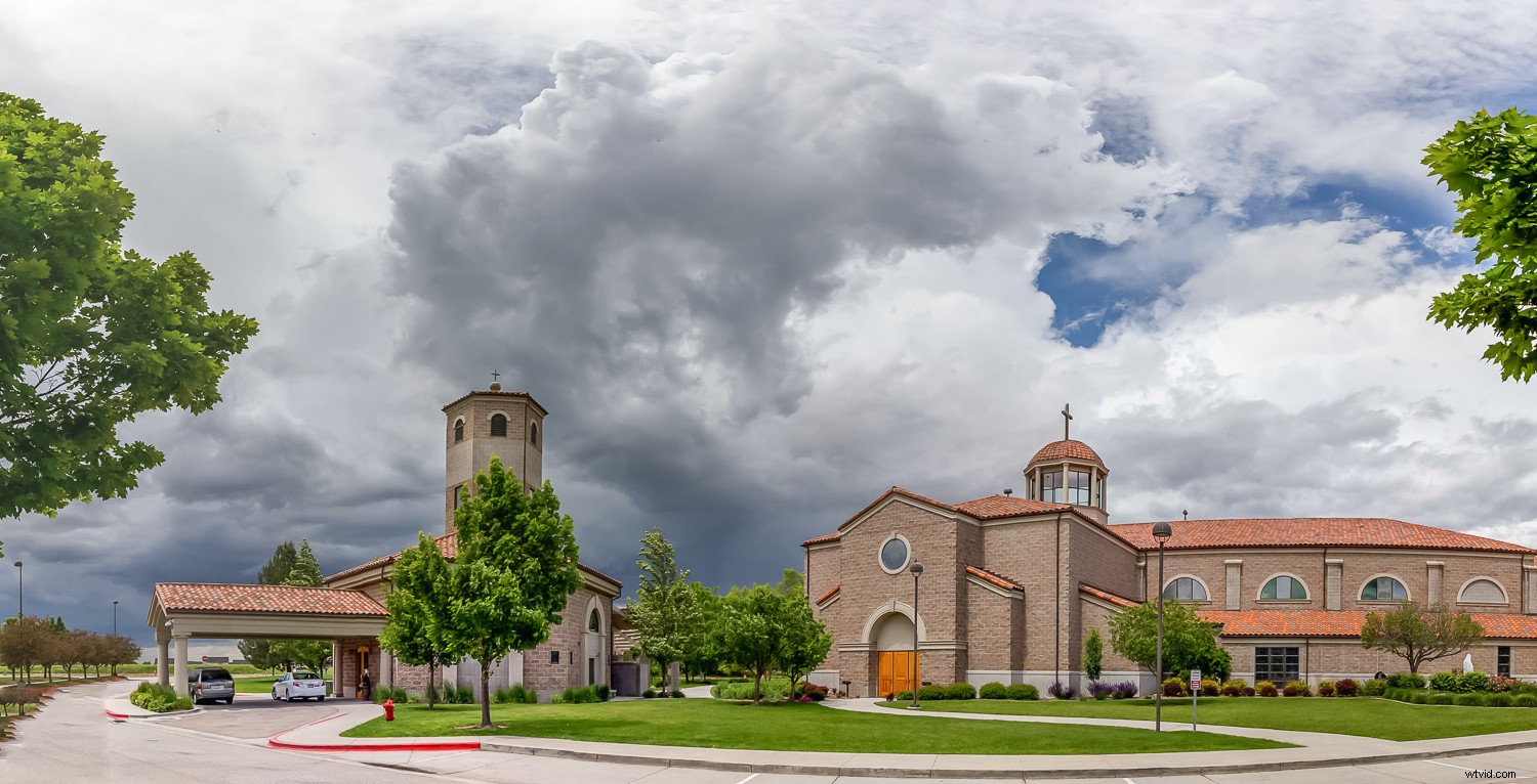 Create Stunning Panoramic Images Effortlessly with Microsoft ICE