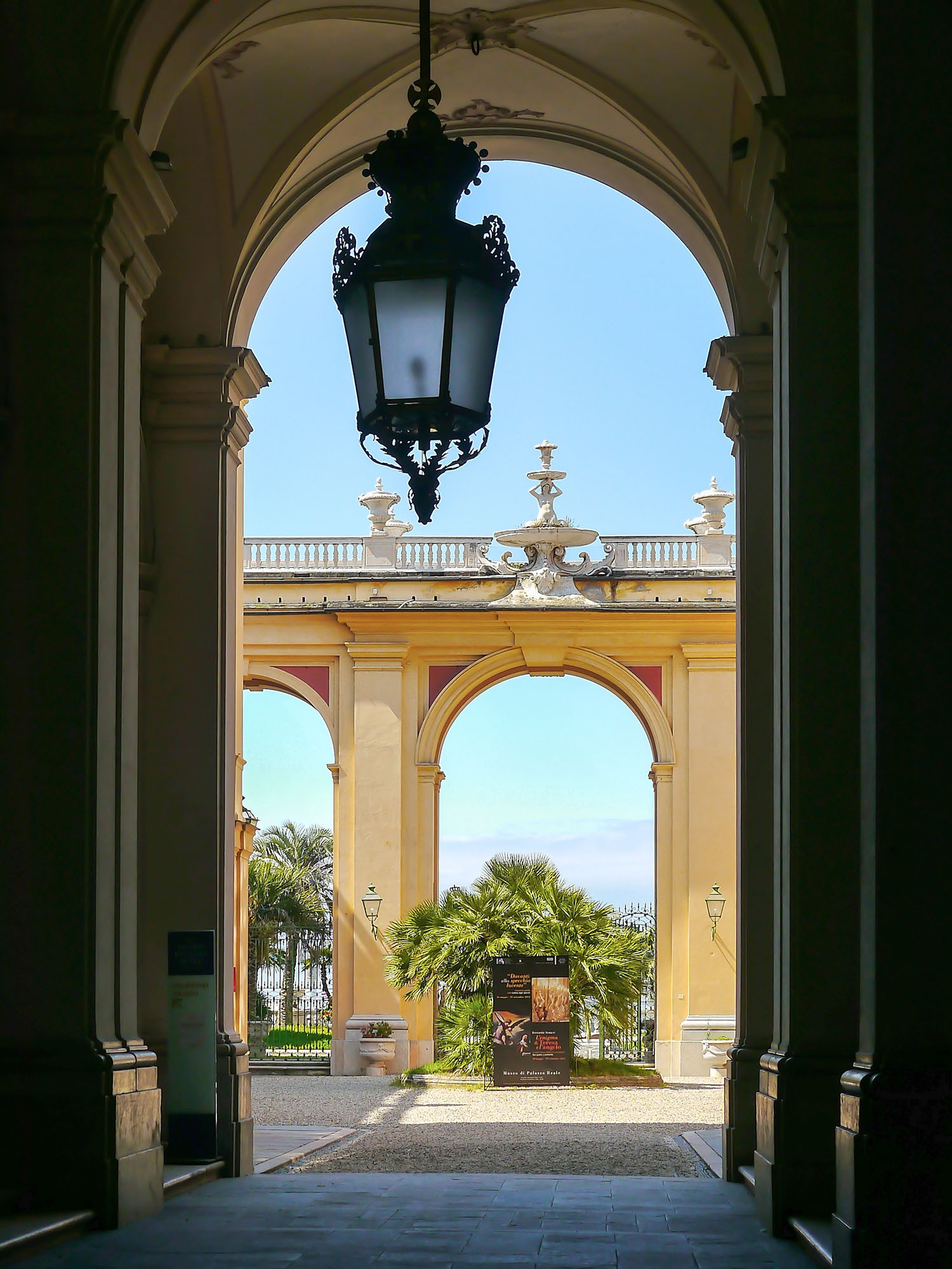 Capture Architecture as Sculpture: Expert Photography Guide