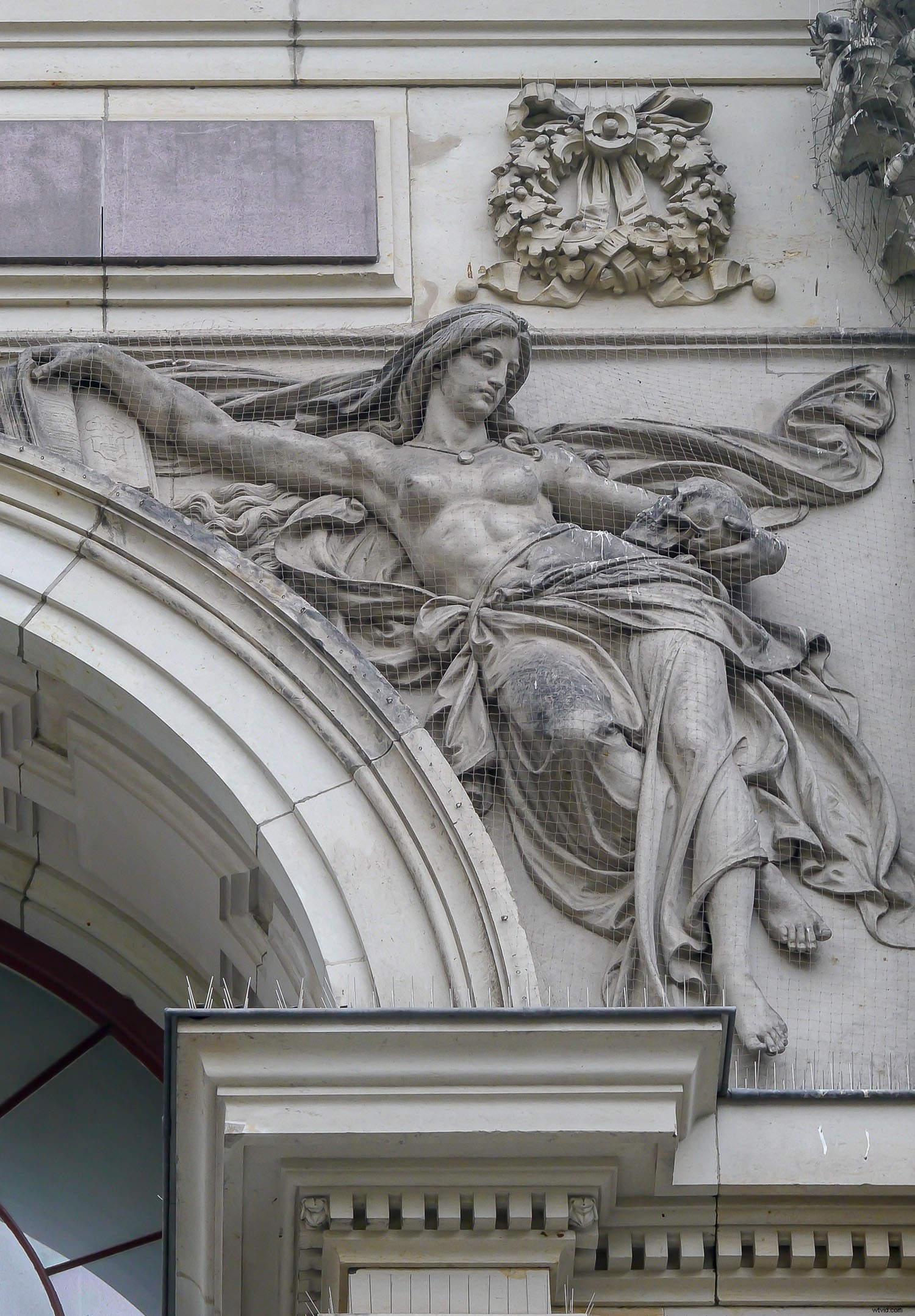 Capture Architecture as Sculpture: Expert Photography Guide