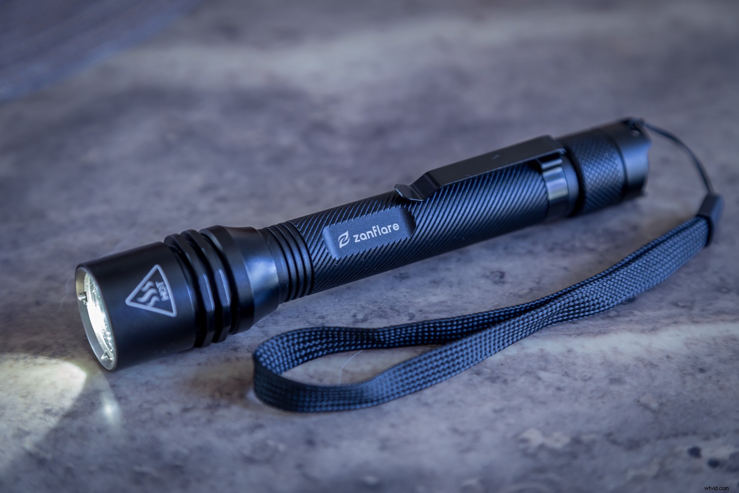 Master Two Pro Techniques for Stunning Light-Painted Photos