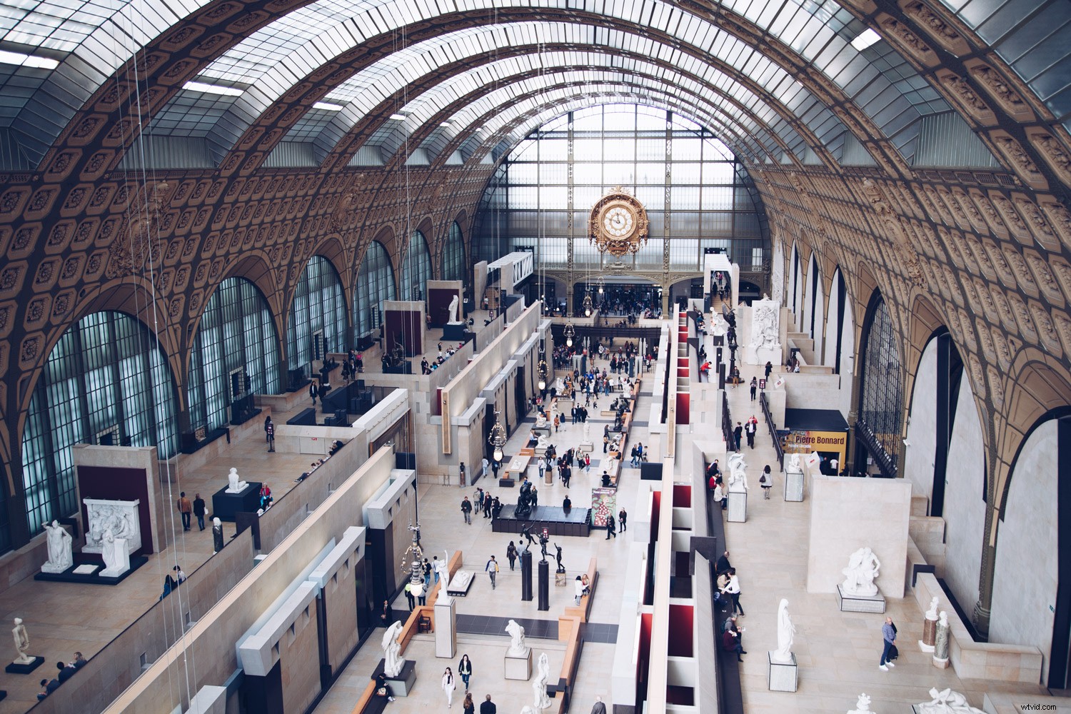 Elevate Your Photography: Harnessing Inspiration from Art Gallery Visits