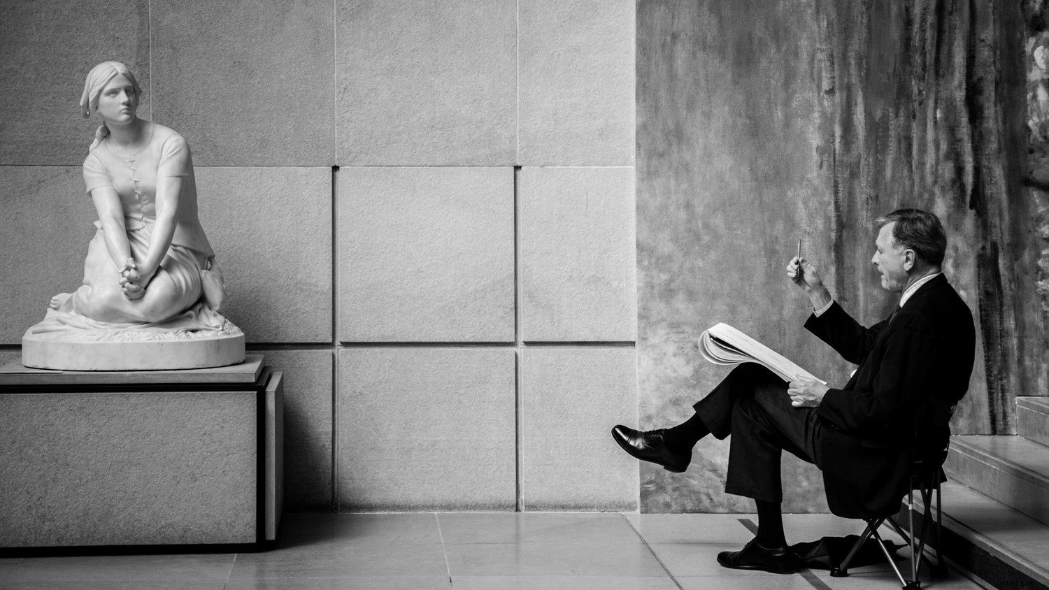 Elevate Your Photography: Harnessing Inspiration from Art Gallery Visits