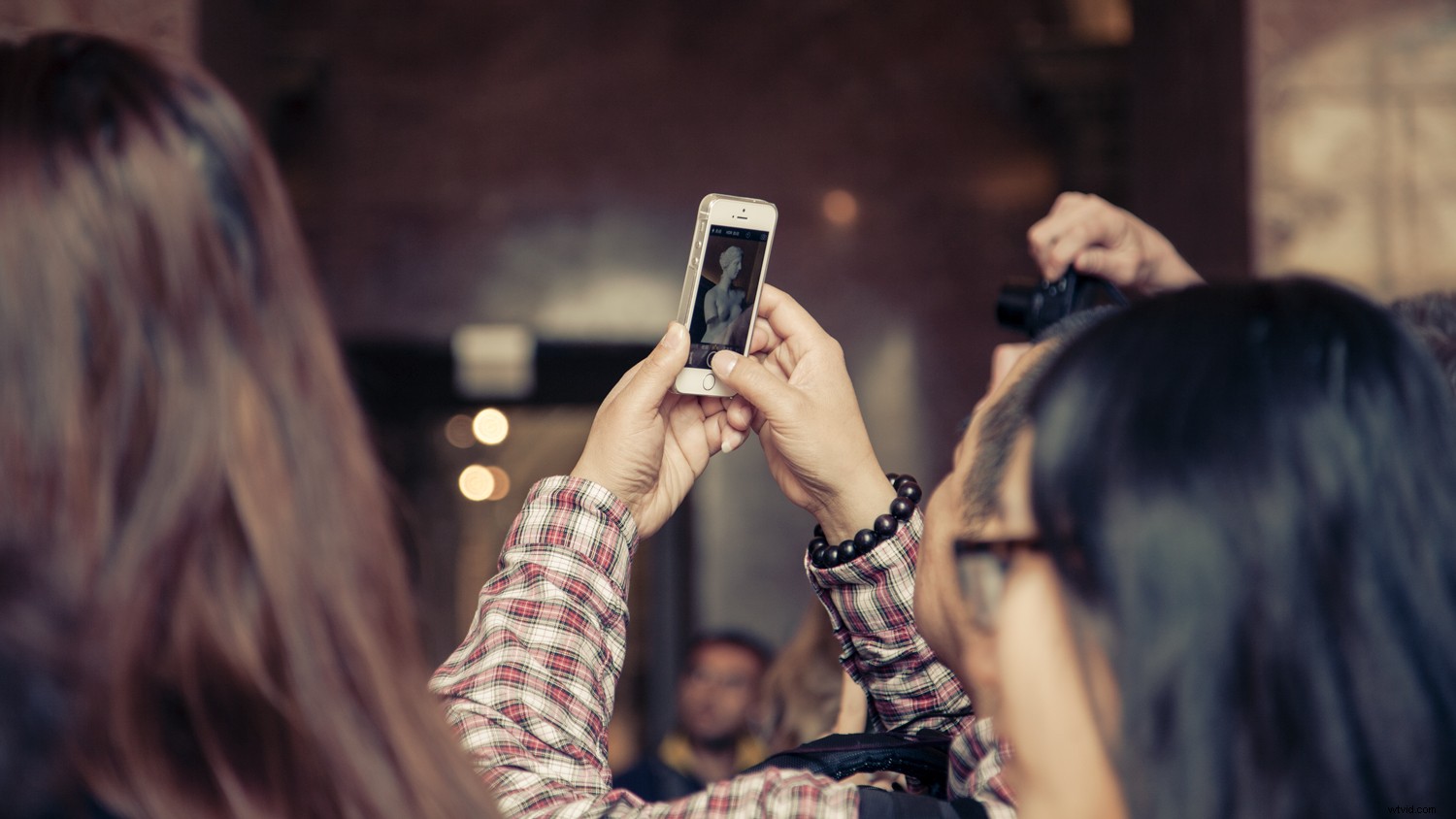 Elevate Your Photography: Harnessing Inspiration from Art Gallery Visits