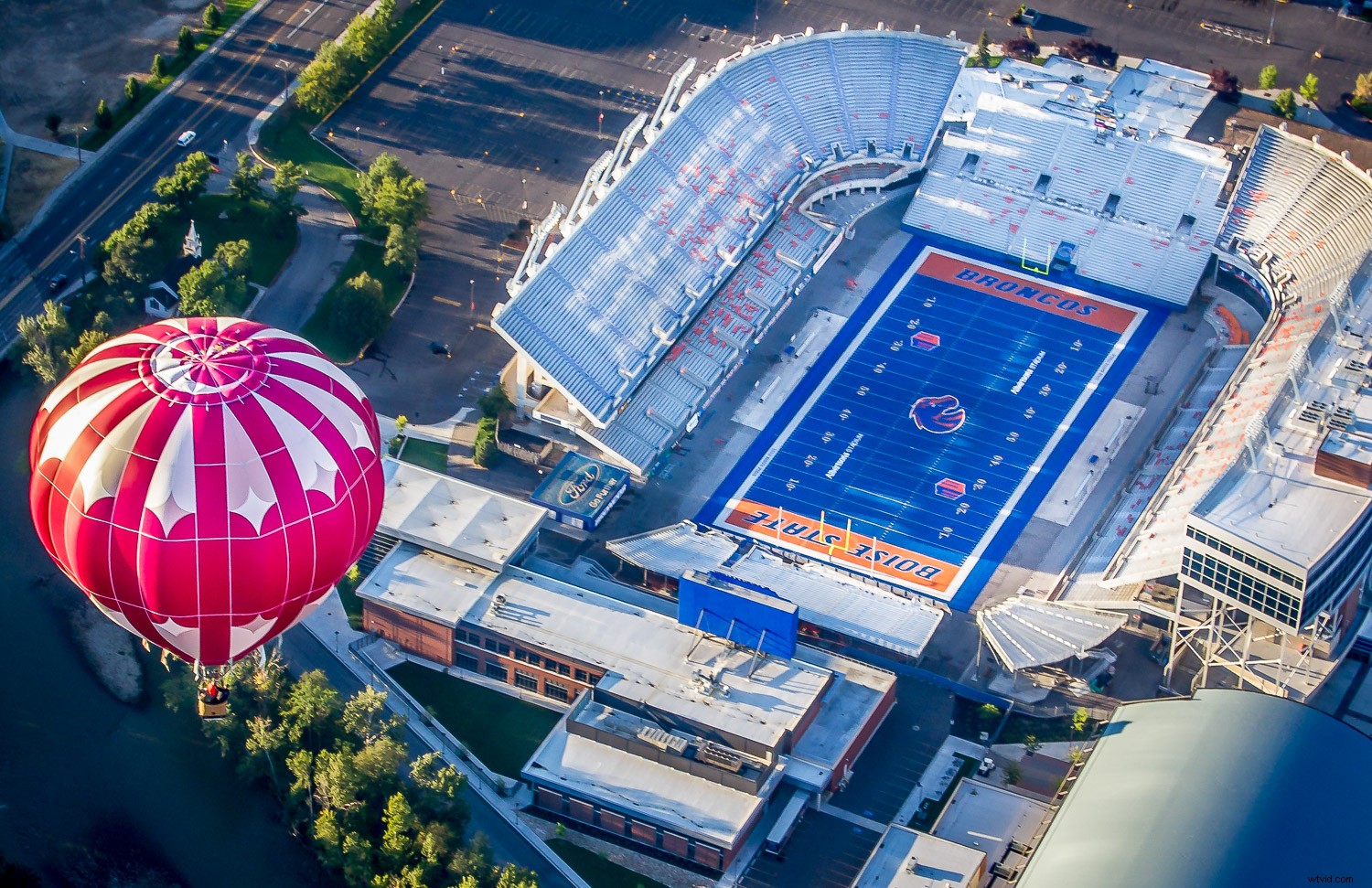 Master Convincing Photo Composites: Fake It to Make It