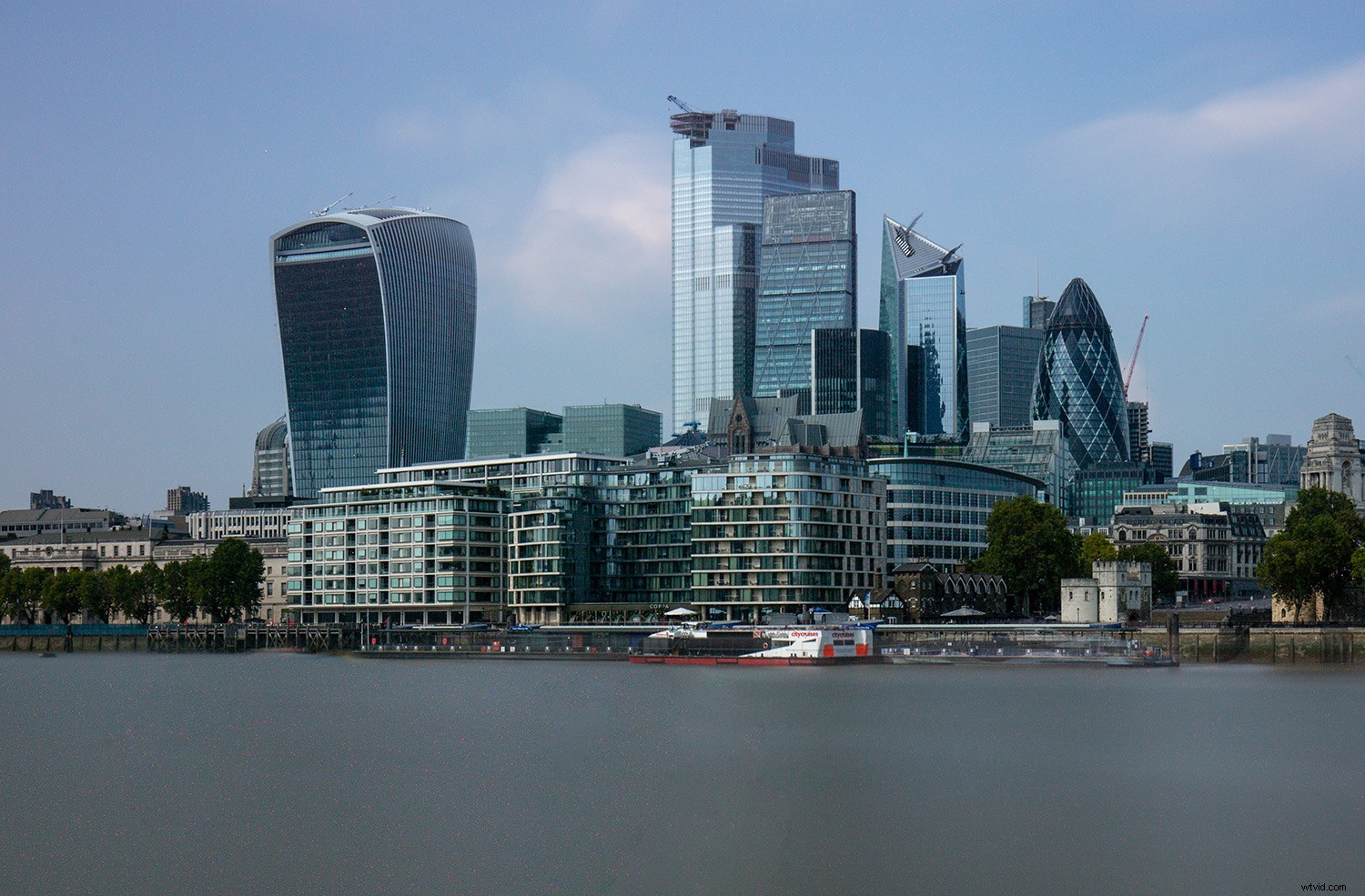 Master Extreme Long Exposures: How to Use a 16-Stop ND Filter Like a Pro