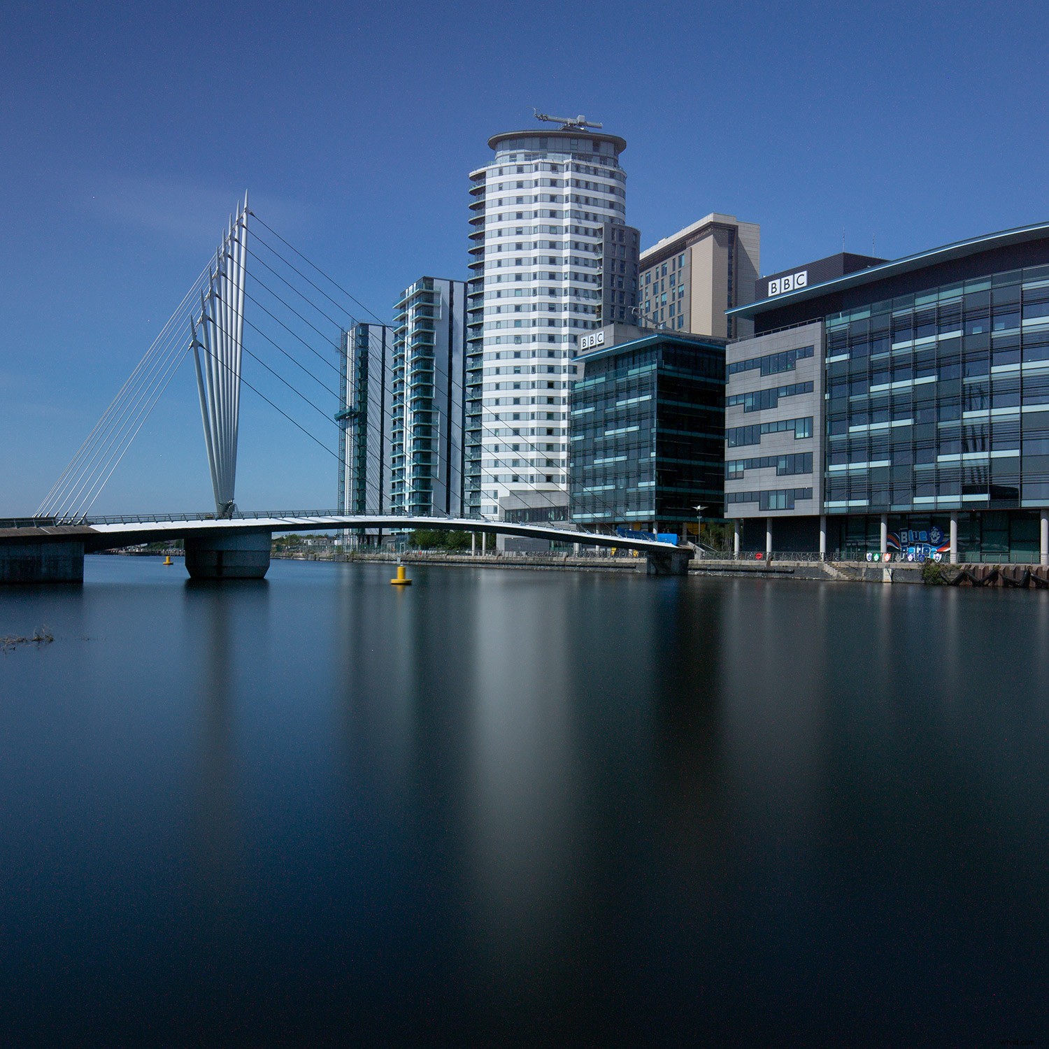 Master Extreme Long Exposures: How to Use a 16-Stop ND Filter Like a Pro