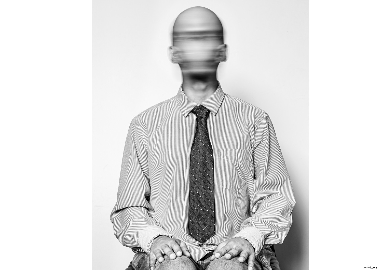 22 Captivating Self-Portrait Ideas to Ignite Your Photography Inspiration