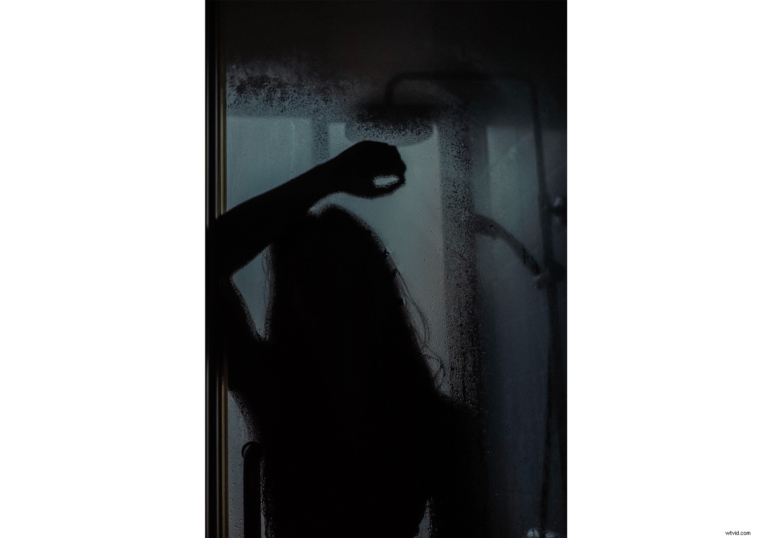 22 Captivating Self-Portrait Ideas to Ignite Your Photography Inspiration