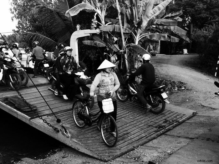 Master Street Photography: 9 Essential Smartphone Tips for Stunning Shots