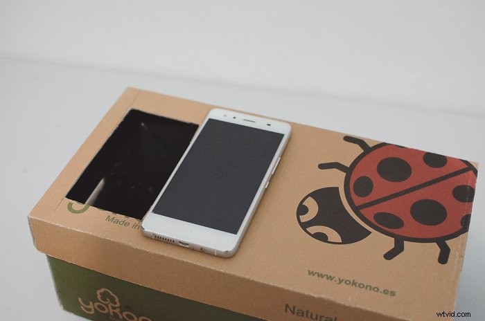 Build an Affordable DIY Smartphone Projector: Easy Shoebox Tutorial