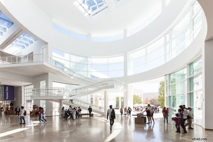 Master 8 Essential Photography Composition Techniques for Stunning Travel Photos