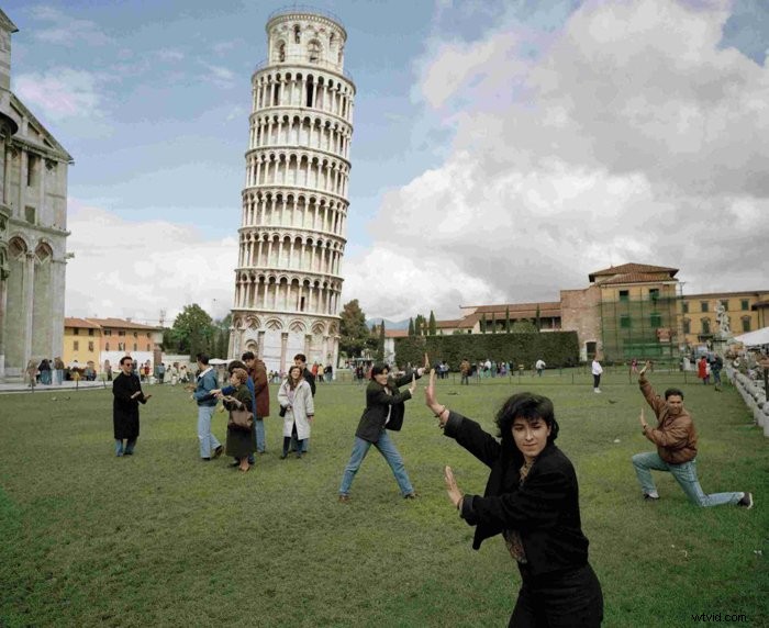 30 Jaw-Dropping Perfectly Timed Photos Capturing Epic Moments