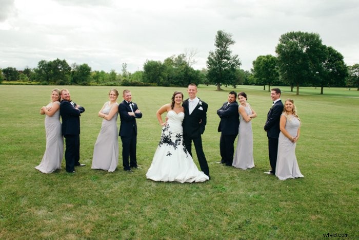 Master Group Photography: Expert Tips on Composition, Poses & Lighting