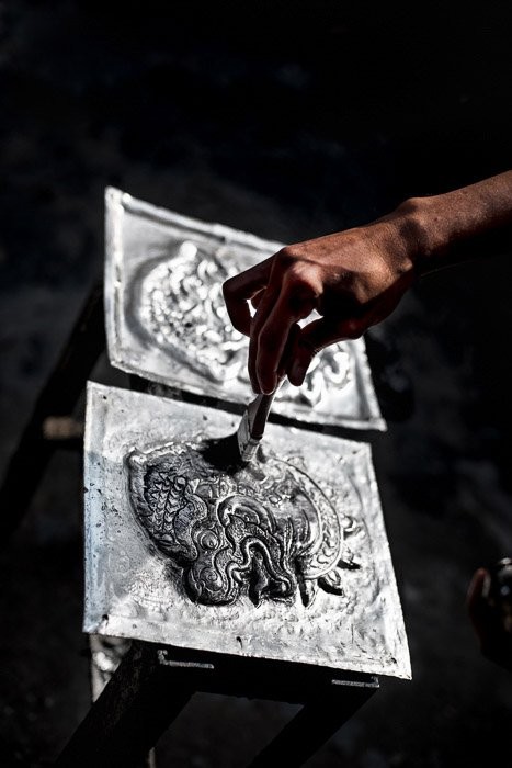 How to Reduce Glare in Photos: Pro Tips & Photoshop Fixes