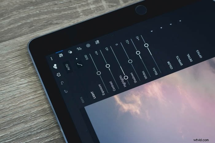 How to Buy Adobe Lightroom: 2022 Complete Guide to Versions & Pricing Options