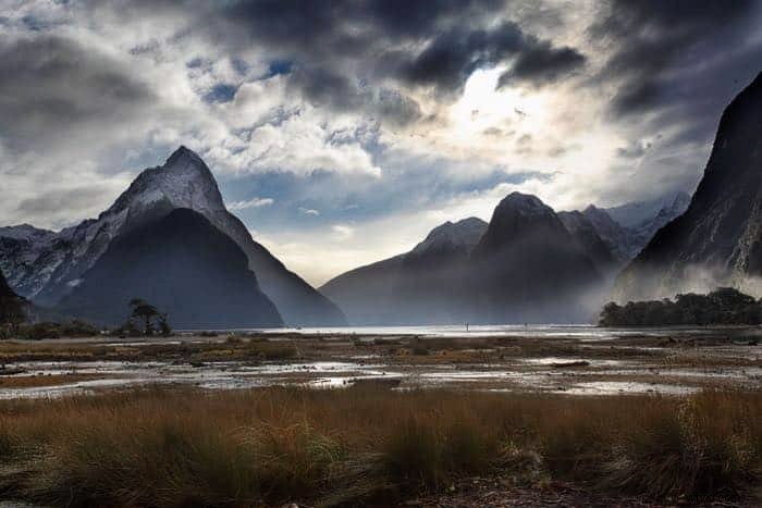 Create Stunning Professional Lighting Effects in Photoshop: Step-by-Step Guide