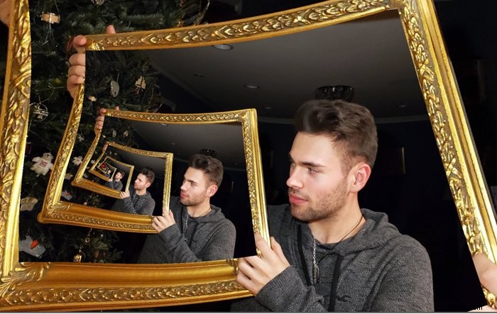 Master the Droste Effect: Create Stunning Infinite Recursion Photos